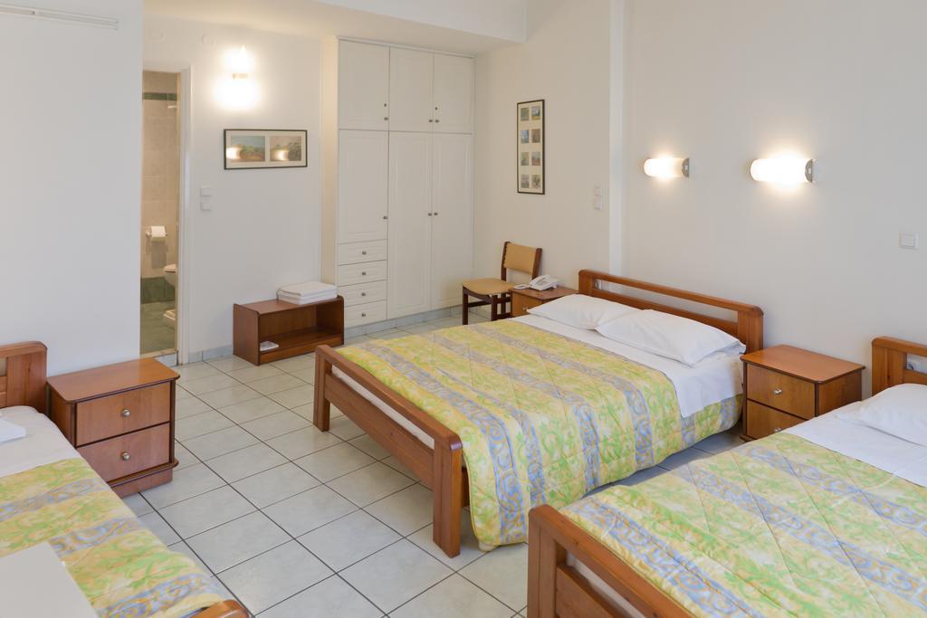 Alex Hotel Tripoli Pokoj fotografie